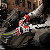 batch:sps7w-gallery-20260716 | 役割:ライフスタイル-02 | Seibertron SPS-7W 防水バイク用ライディンググローブ ライフスタイル画像